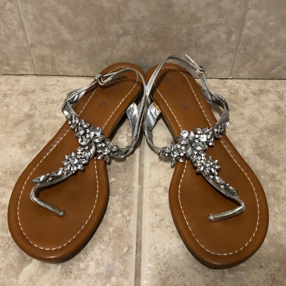 Womens Unisa Silver Leather Mini Wedge Rhinestone Embellished Thong Sandals 8 *